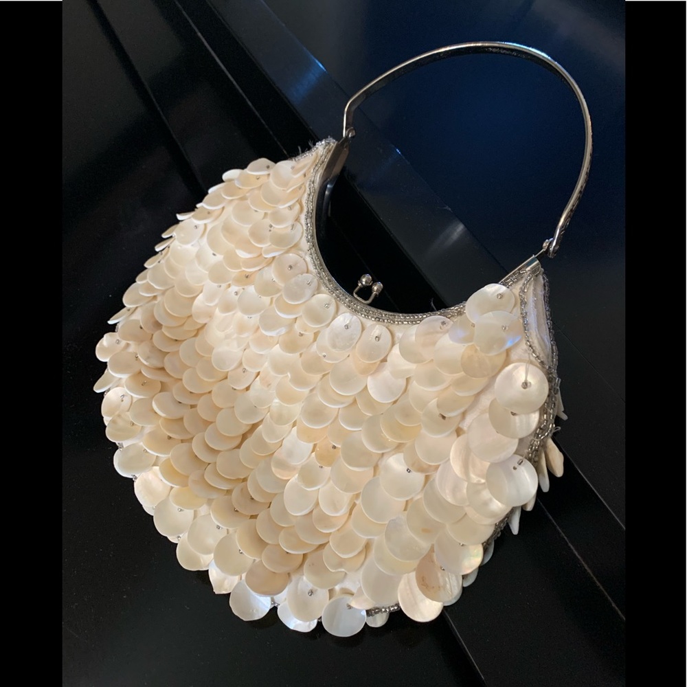 Ladies Evening Bag made of Shells